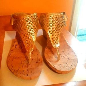New White Mountain Gold Metallic Wedge Sandals New